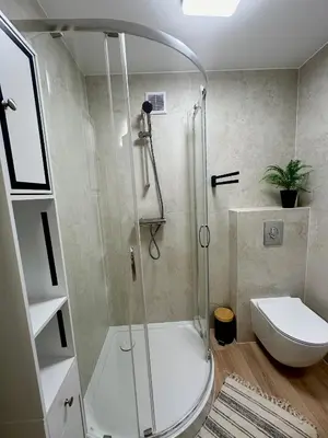 Łazienka w obiekcie COZY APARTMENT near the AIRPORT and the Medical University of Warsaw