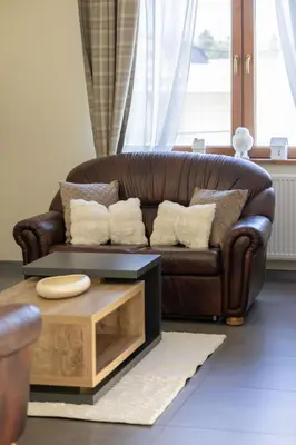Część wypoczynkowa w obiekcie Przestronny Dom z 3 Sypialniami w Doskonałej Lokalizacji w Pobliżu Lotniska by Noclegi Renters