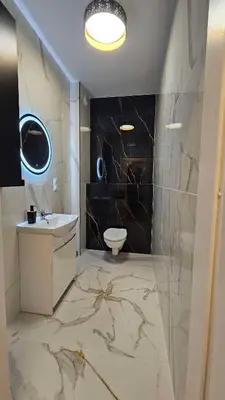 Łazienka w obiekcie GOLD APARTAMENT Ząbki