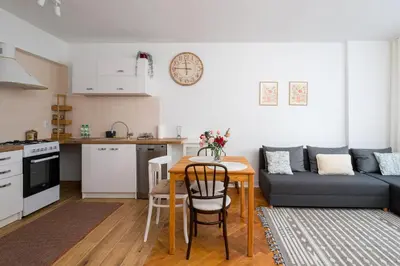 Kuchnia lub aneks kuchenny w obiekcie Twarda Downtown Apartment by BookingHost