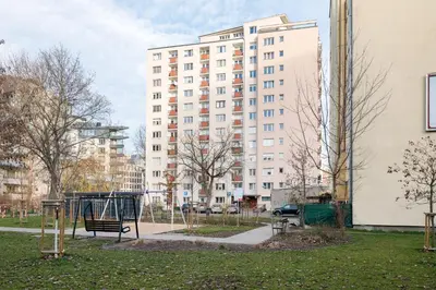 Plan piętra w obiekcie Twarda Downtown Apartment by BookingHost