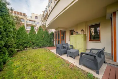Ogród w obiekcie Klimczaka Prestige Apartment, Free Parking
