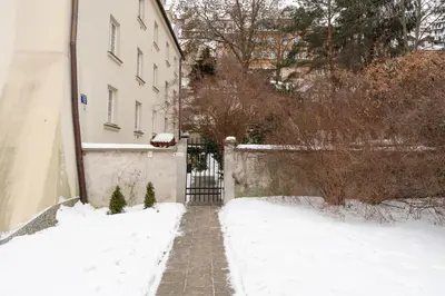 Obiekt Old Town & Riverside Brzozowa Apartment by Downtown Apartments zimą