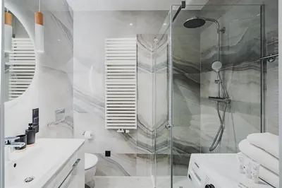 Łazienka w obiekcie Towarowa Towers Aparthotel