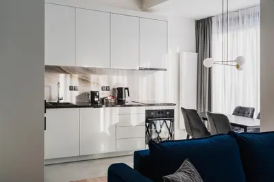 Kuchnia lub aneks kuchenny w obiekcie Towarowa Towers Aparthotel