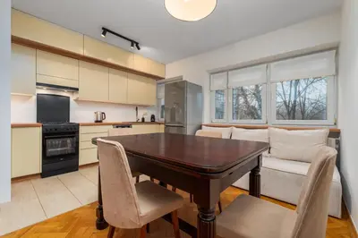 Kuchnia lub aneks kuchenny w obiekcie Apartment Sady Żoliborskie by Your Freedom