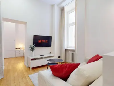 Telewizja i/lub zestaw kina domowego w obiekcie Lumiere Apartment City Center Hoza