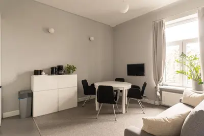 Telewizja i/lub zestaw kina domowego w obiekcie Warsaw Concierge Wilcza