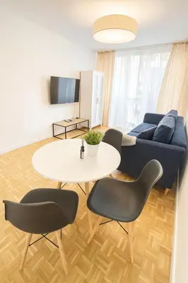 Telewizja i/lub zestaw kina domowego w obiekcie Apartament Grzybowska 5 Centrum Mieszkanie PKiN plac Grzybowski nocleg
