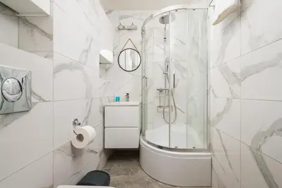 Łazienka w obiekcie Żuromińska Comfort Studio by BookingHost