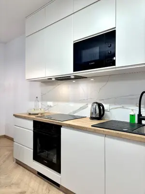 Kuchnia lub aneks kuchenny w obiekcie Golden Stay Luxury 3-Bedroom Apartment in Warsaw