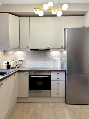 Kuchnia lub aneks kuchenny w obiekcie Chłodna Premium 2-Bedroom Apartment, City Center