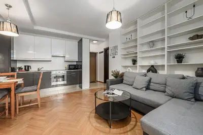 Kuchnia lub aneks kuchenny w obiekcie Lumina modern apartment with balcony
