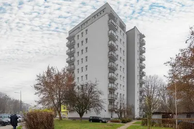 Budynek, w którym mieści się apartament