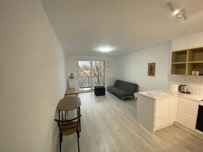 Kuchnia lub aneks kuchenny w obiekcie Warsaw Apartment with Parking