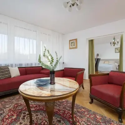 Atmospheric Apartment in the City Center with Air Conditioned Living Room by Noclegi Renters