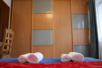 Łóżko lub łóżka w pokoju w obiekcie Prywatne mieszkanie - Sobieskiego 6