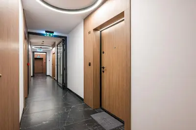 Plan piętra w obiekcie Grzybowska 12th Floor Comfort Apartment by BookingHost
