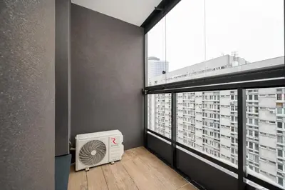 Plan piętra w obiekcie Grzybowska 12th Floor Comfort Apartment by BookingHost