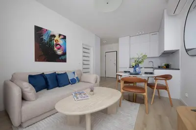 Kuchnia lub aneks kuchenny w obiekcie LUX City Center Browary Warszawskie Apartments by Noclegi Renters