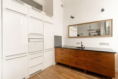 Kuchnia lub aneks kuchenny w obiekcie Warsaw Concierge Freta
