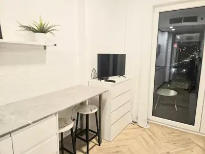 Telewizja i/lub zestaw kina domowego w obiekcie Kasprzaka 29-743-EXTRA VIEW