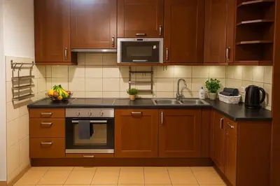 Kuchnia lub aneks kuchenny w obiekcie Modern Apartment Malborska,14, Metro&Mall, Parking&SmartTV