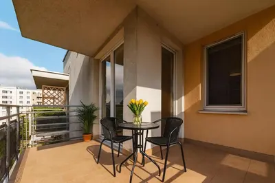 Balkon lub taras w obiekcie Modern Apartment Malborska,14, Metro&Mall, Parking&SmartTV