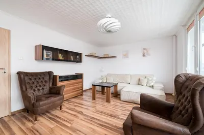 Część wypoczynkowa w obiekcie Metro Kondratowicza Homely Apartment by BookingHost