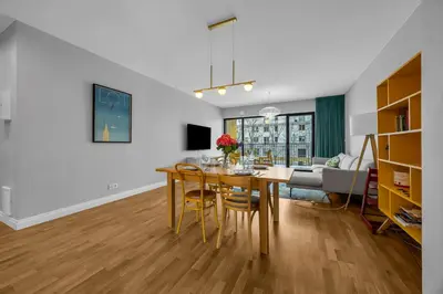 Telewizja i/lub zestaw kina domowego w obiekcie Rydygiera Prestige Suites - 104m2, Parking, Balcony - by Rentujemy
