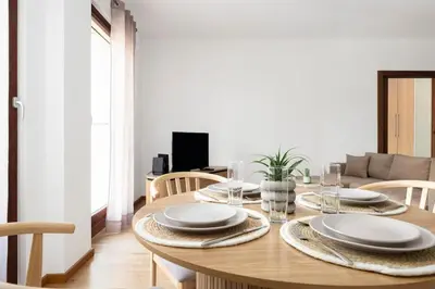 Telewizja i/lub zestaw kina domowego w obiekcie Norblin City View Apartment