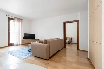 Telewizja i/lub zestaw kina domowego w obiekcie Norblin City View Apartment