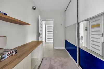 Plan piętra w obiekcie Prestige Three-Bedroom Apt - 110m2, Parking, Balcony - by Rentujemy
