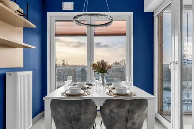 Plan piętra w obiekcie Prestige Three-Bedroom Apt - 110m2, Parking, Balcony - by Rentujemy