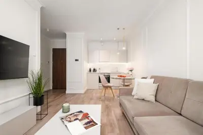 Plan piętra w obiekcie Close-Urban Chic - Luxury Stay for up to 10 Guests in Mennica Residence, Warsaw Center
