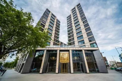 Plan piętra w obiekcie Close-Urban Chic - Luxury Stay for up to 10 Guests in Mennica Residence, Warsaw Center