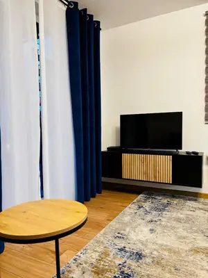 Telewizja i/lub zestaw kina domowego w obiekcie Green Bemowo! Free Garage! - BOOK IT WARSAW
