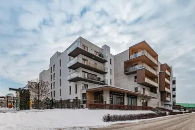 Budynek, w którym mieści się apartament