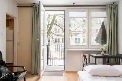Łóżko lub łóżka w pokoju w obiekcie Bielany Urban Living Apartment by BookingHost