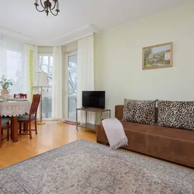 Spacious Pet Friendly Apartment in Warsaw by Noclegi Renters