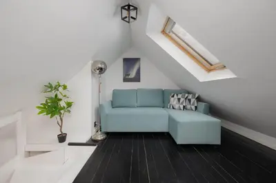 Część wypoczynkowa w obiekcie Modern Studios with Functional Furnishings Warsaw City Centre by Noclegi Renters