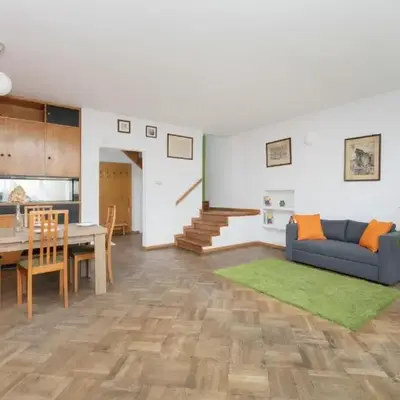 Rzymska Warsaw House Apartment by Solarento