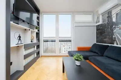 Część wypoczynkowa w obiekcie Chłodna Warsaw Atrium Apartment by Solarento