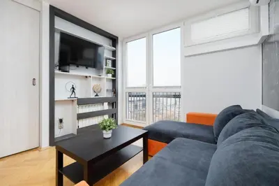 Część wypoczynkowa w obiekcie Chłodna Warsaw Atrium Apartment by Solarento