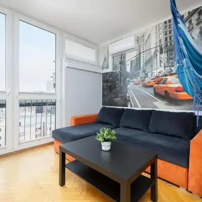 Chłodna Warsaw Atrium Apartment by Solarento