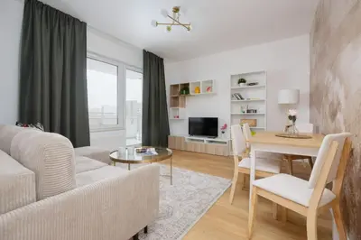 Telewizja i/lub zestaw kina domowego w obiekcie Gocław Harmony Apartments Znanieckiego by Solarento
