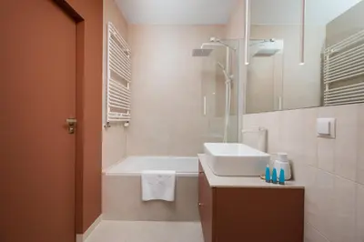 Plan piętra w obiekcie Na Okrzei Serce Pragi Chic Apartment by BookingHost