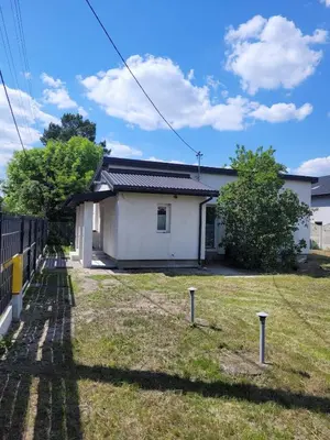 Budynek, w którym mieści się willa