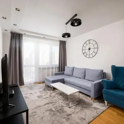 Warszawa Wola Center 3-Bedroom Apartment by BookingHost