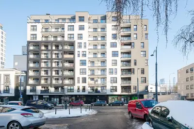 Budynek, w którym mieści się apartament